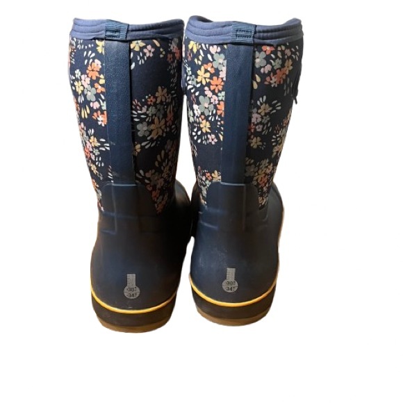 Bogs Blue Floral Winter Boots - Picture 6 of 6